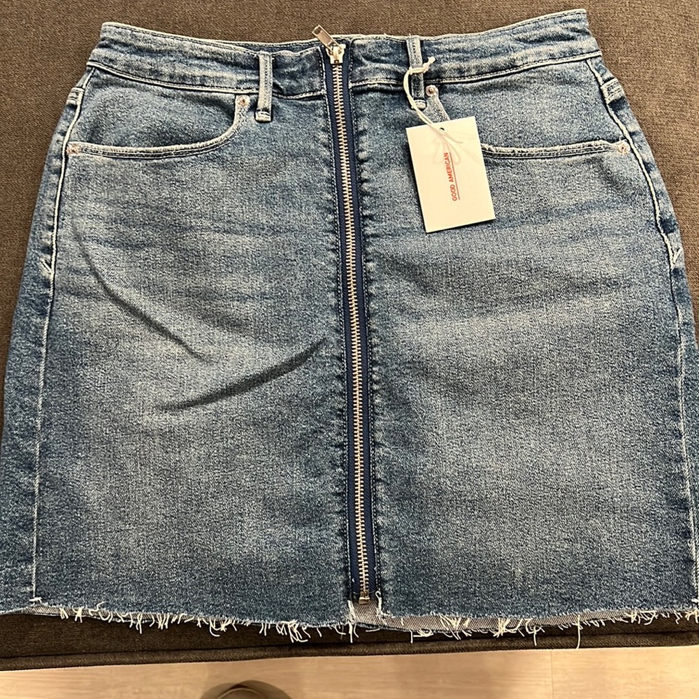 Good American skirt